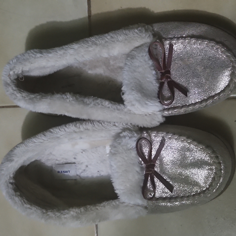 Old navy loofers, warms and comfy